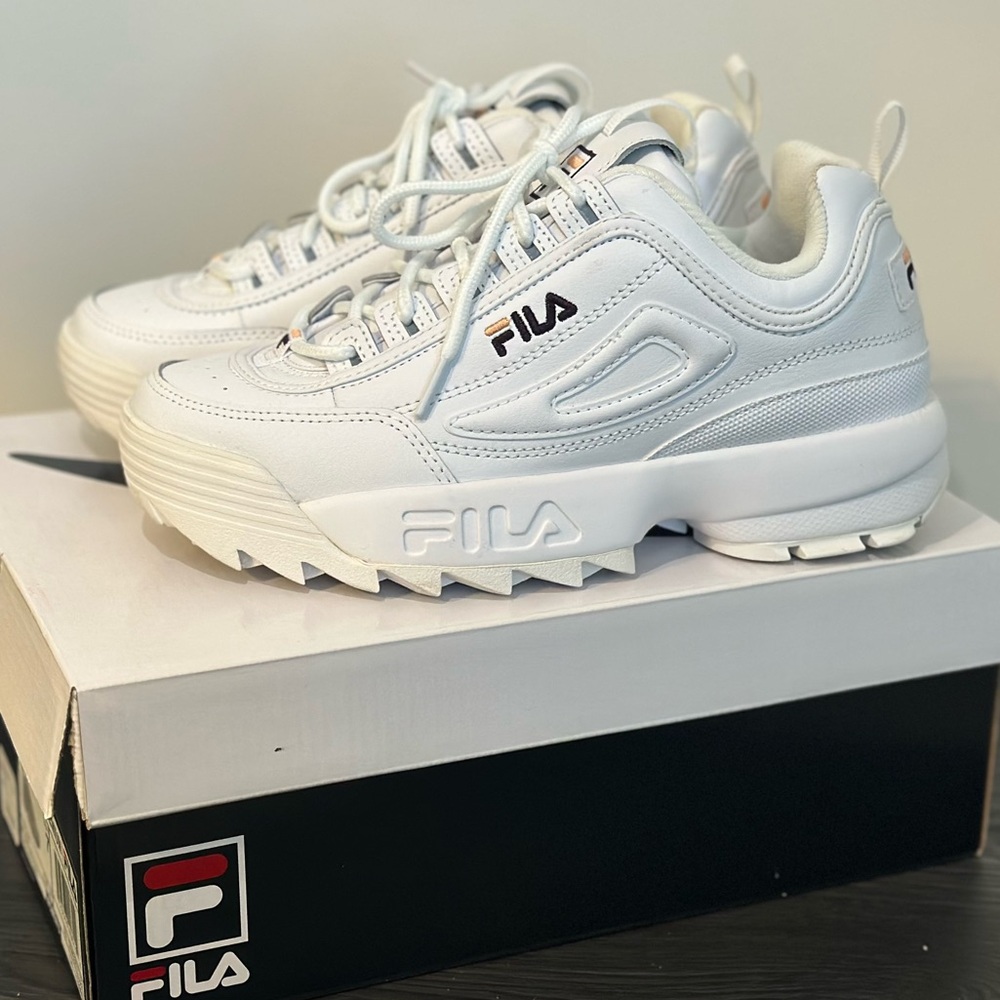 Women’s Fila Disruptor 2 Premium size 7